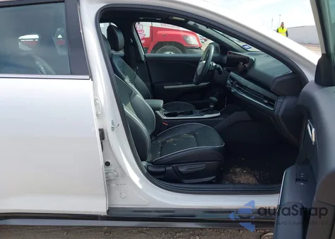 2025 Kia K4 Gt-Line from USA, damaged, VIN 3KPFW4DE4SE144313